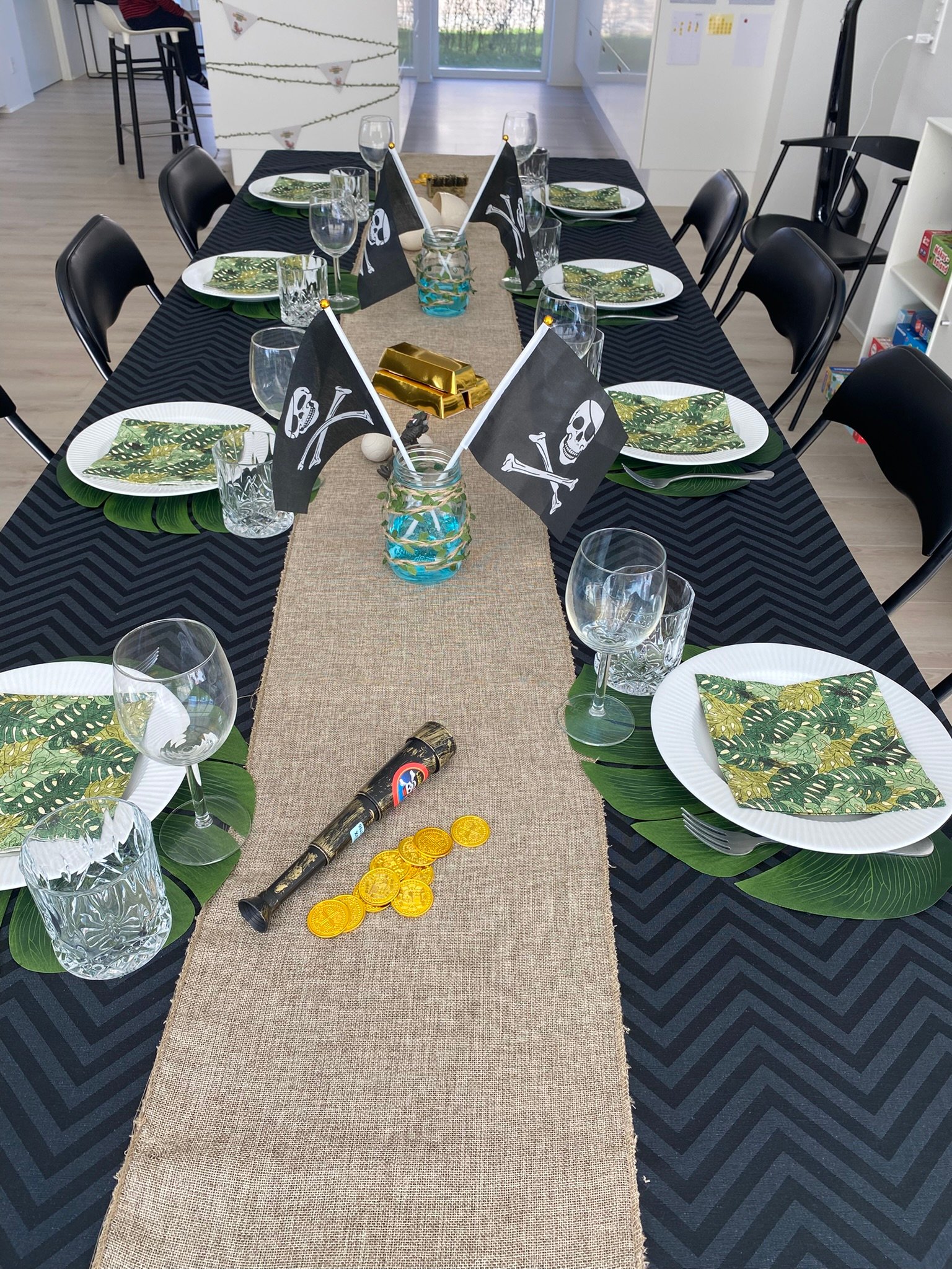 Smashers-decoration-1